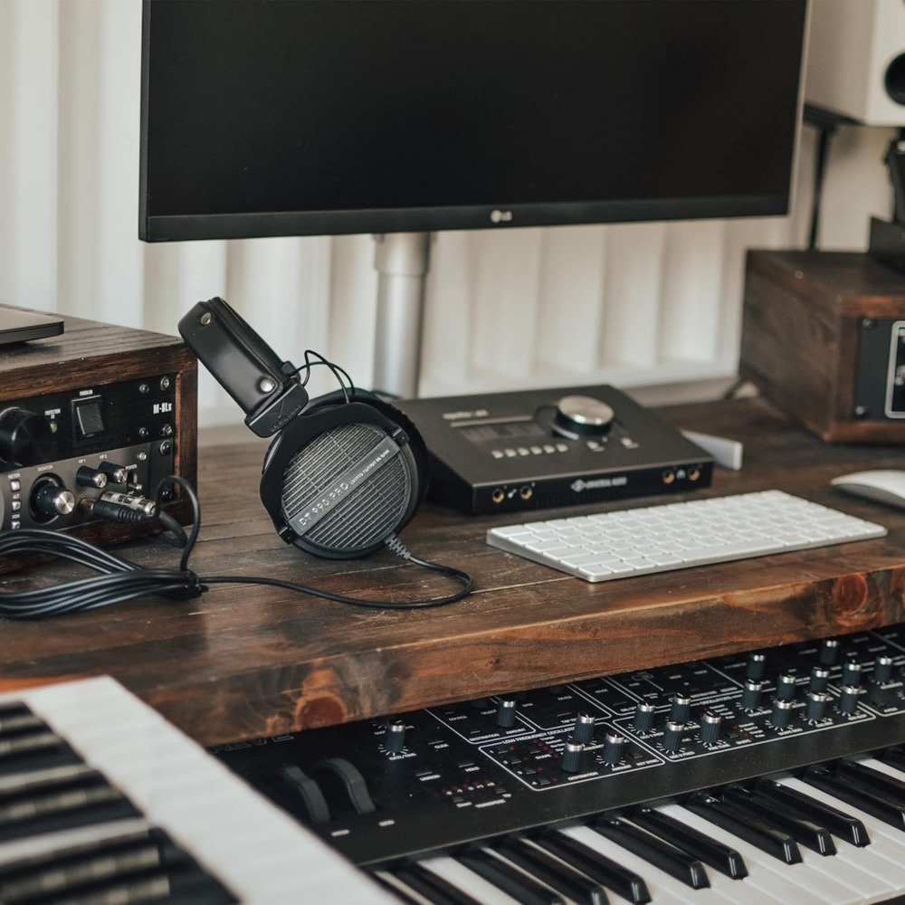Наушники Beyerdynamic DT 990 P – обзор и цена Studio Headphones Monitoring Open Back